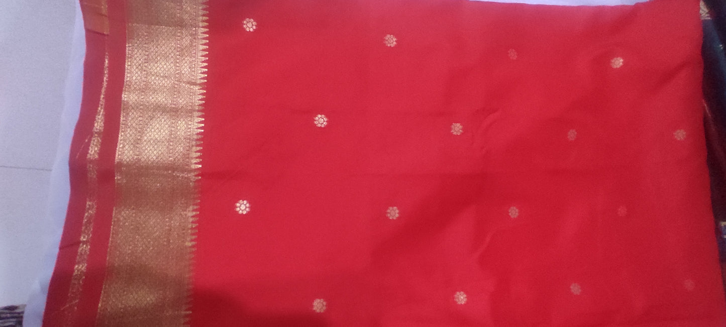 Banarsi silk paithani